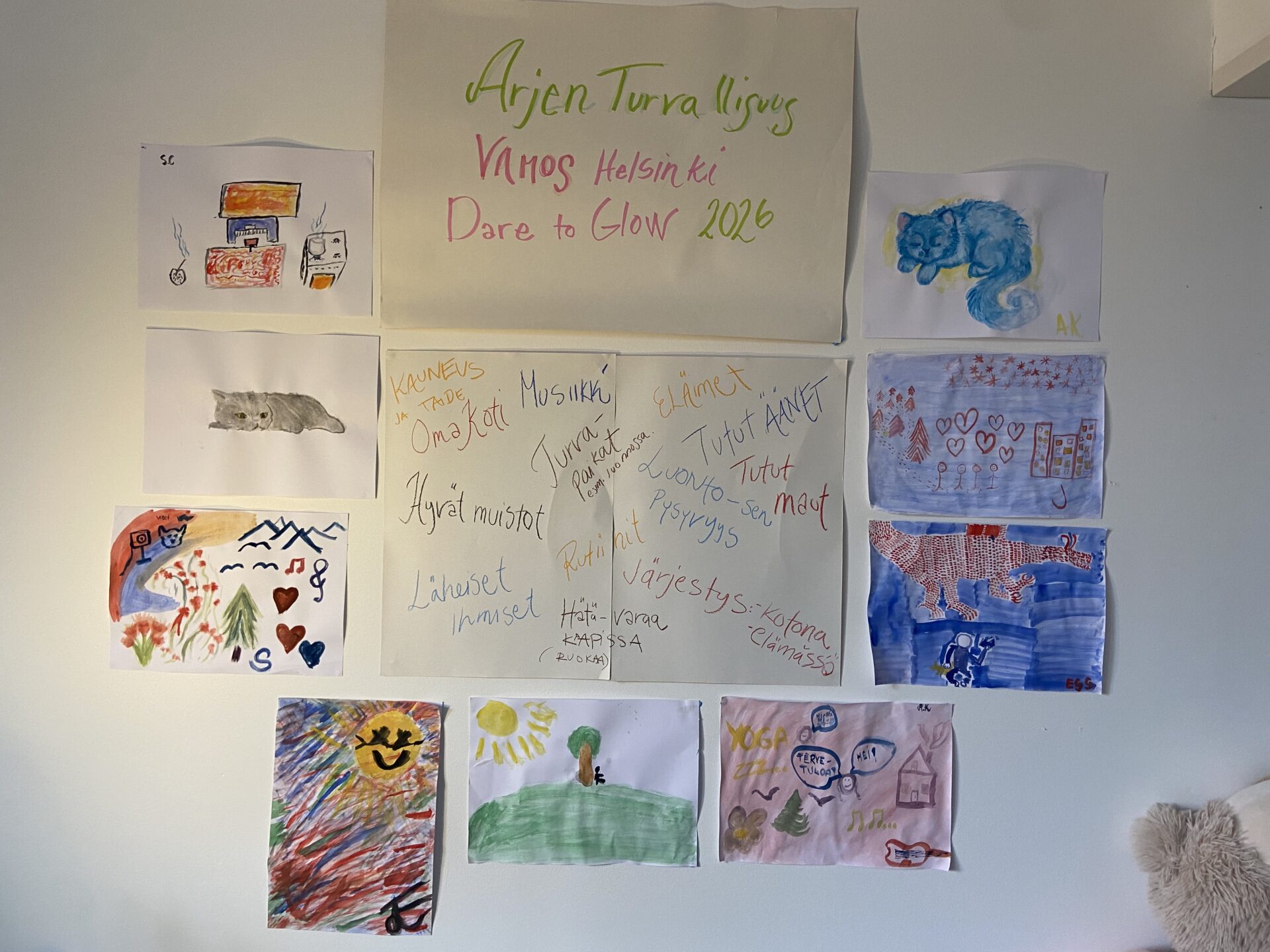 Kuvakooste kaikista aiemmista kuvista ja teksti Arjen turvallisuus Vamos Helsinki ja Dare to glow.